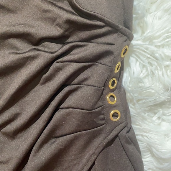 ‼️Beautiful Brown Gold Accents Dress - Picture 2 of 9